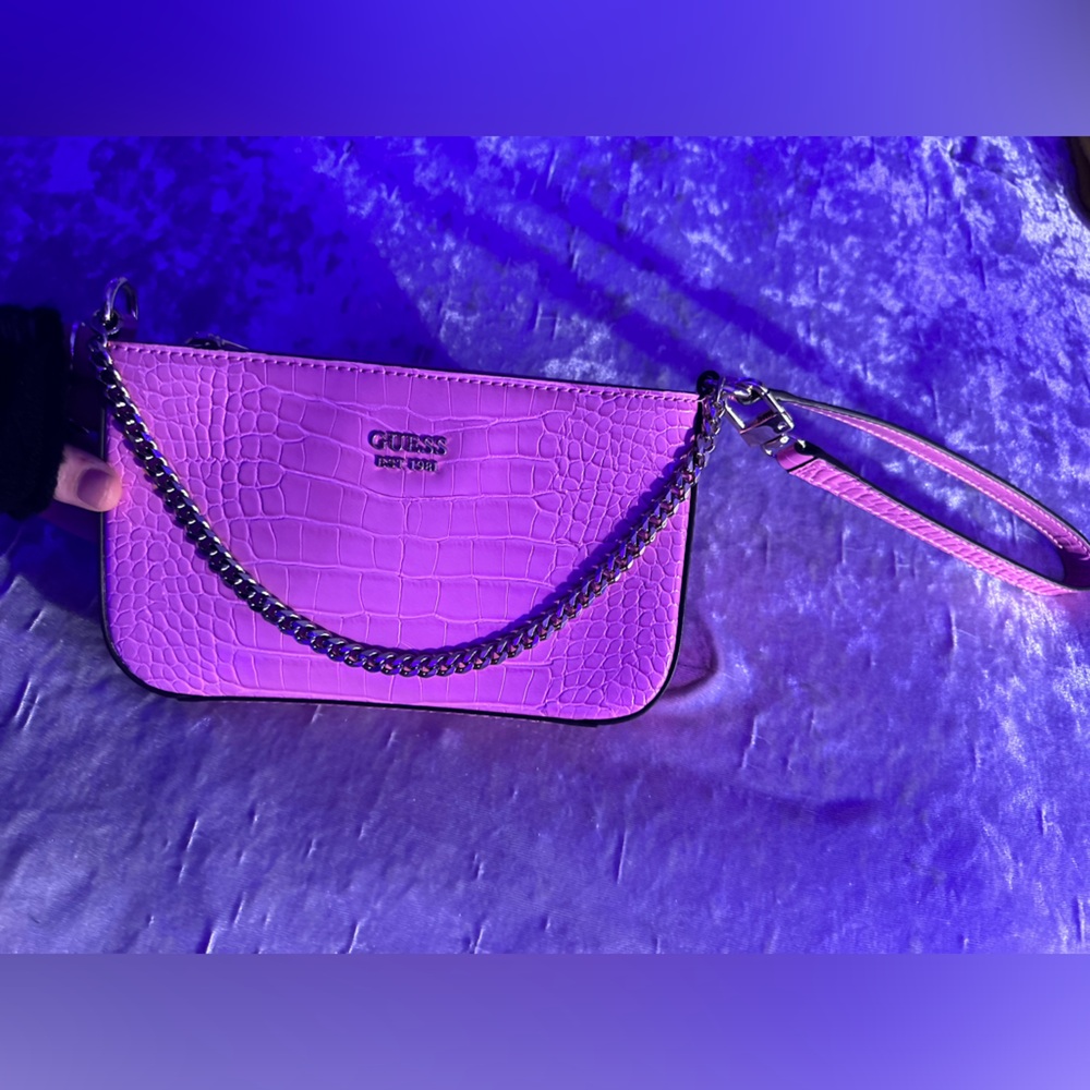 Gorgeous pink chain guess bag, brand new